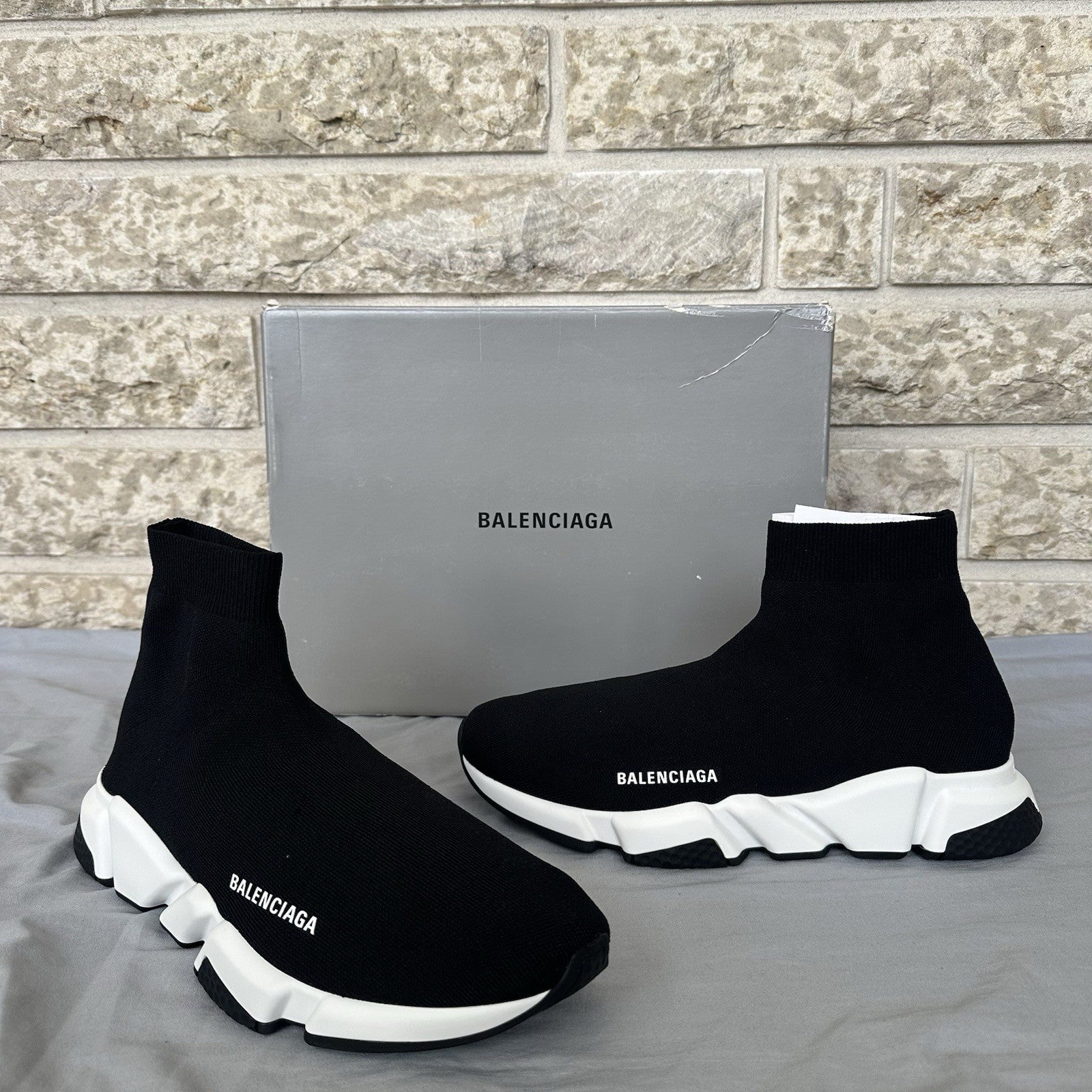 Balenciaga Speed Runner 1.0 Black/White Size 43EU Retail $1250