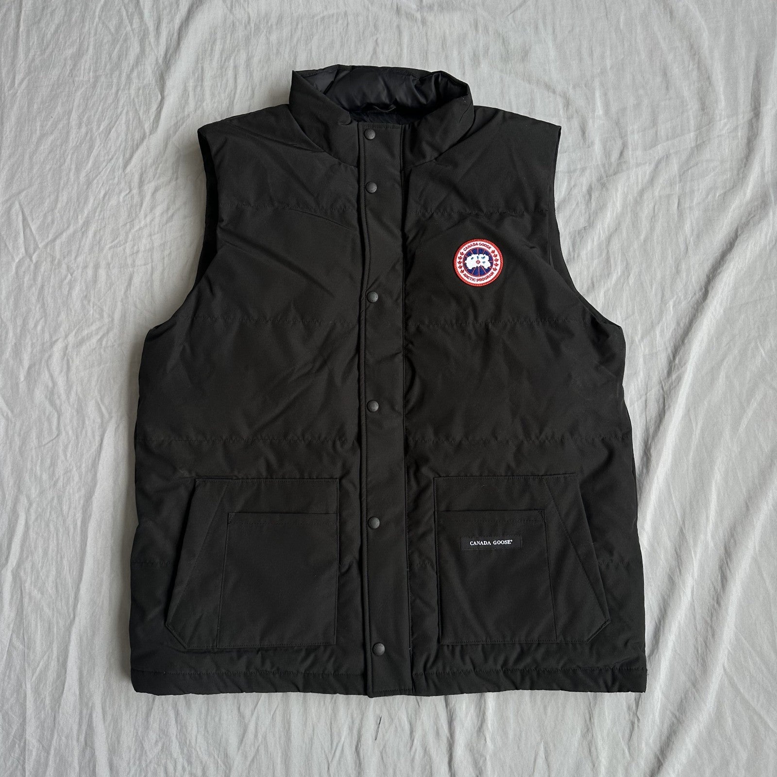 Canada Goose Free Style Black Vest With Classic Badge Size XL Retail $750