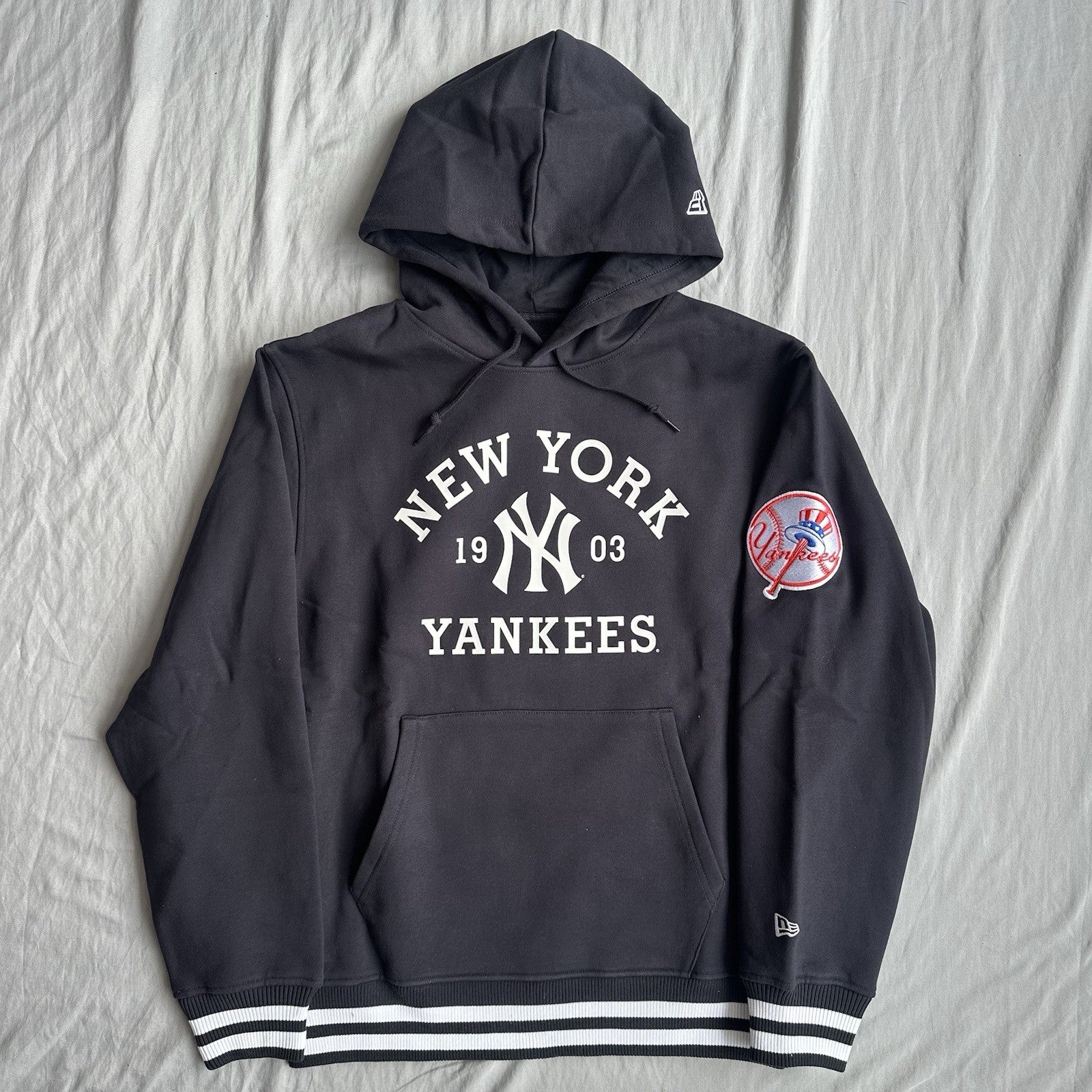 OVO x MLB New York Yankees Hoodie Size Medium