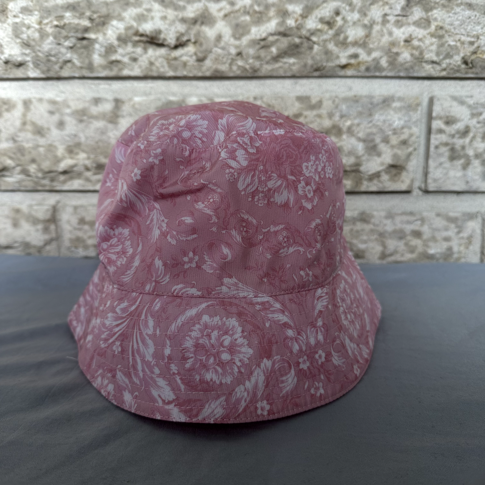 Versace Pink & White Heritage & Logo Print Reversible Bucket Hat Size 57