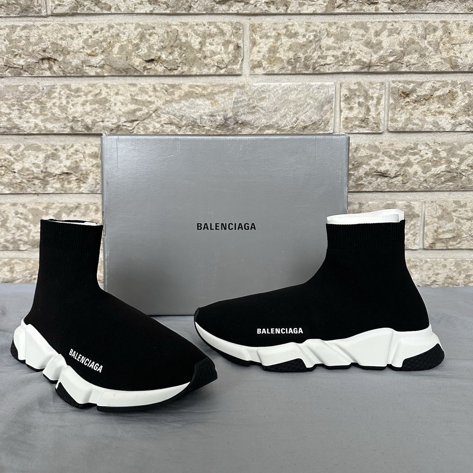 Balenciaga Speed Runner 1.0 Black/White Size 41EU Retail $1250
