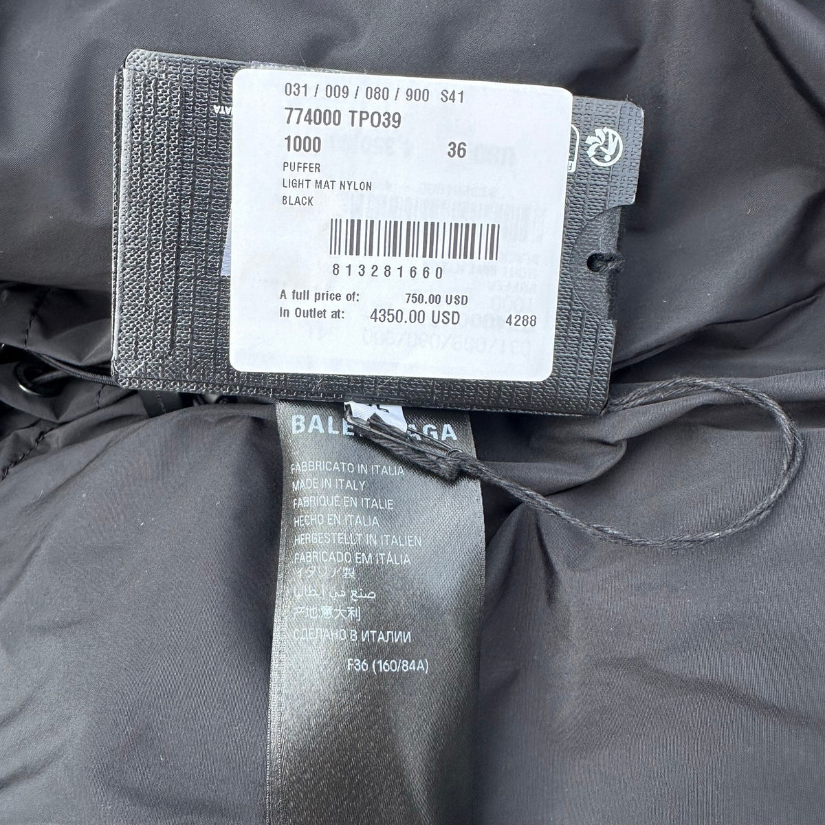 Balenciaga x Skiwear Sports Icon Puffer Jacket Size Large/XL