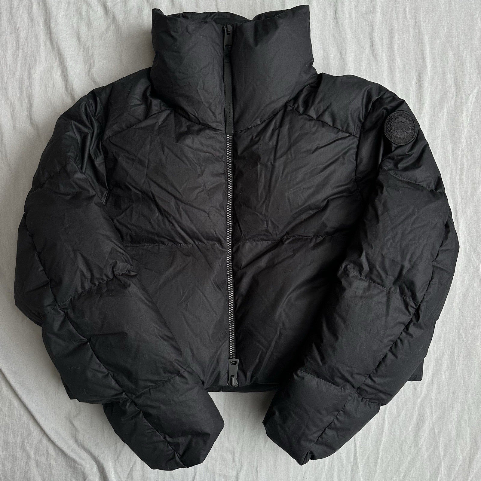 Canada Goose Garnet Cropped Puffer Jacket Black Size Large Retail $1650
