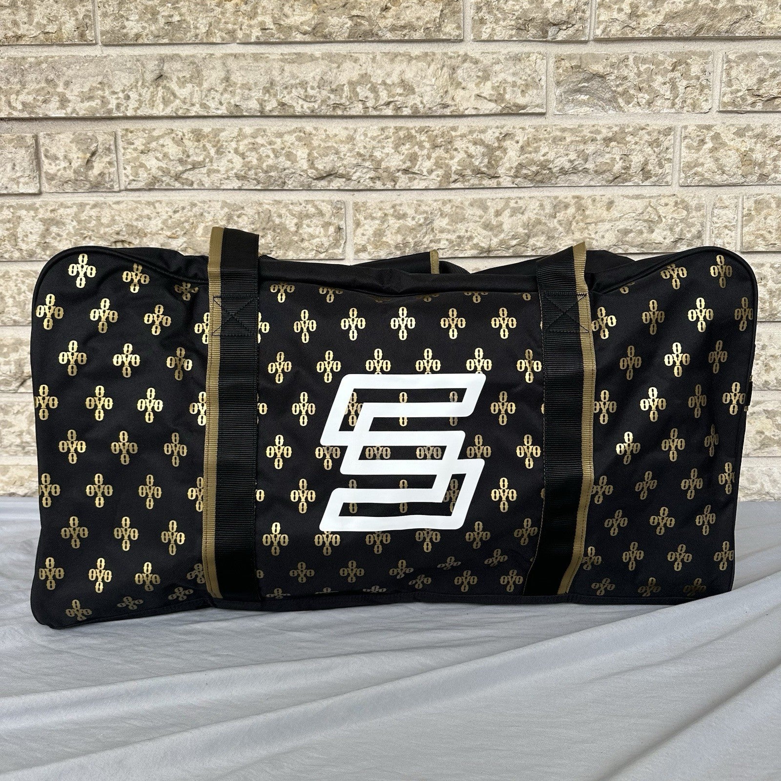 OVO Sherwood Hockey Bag Black and Gold