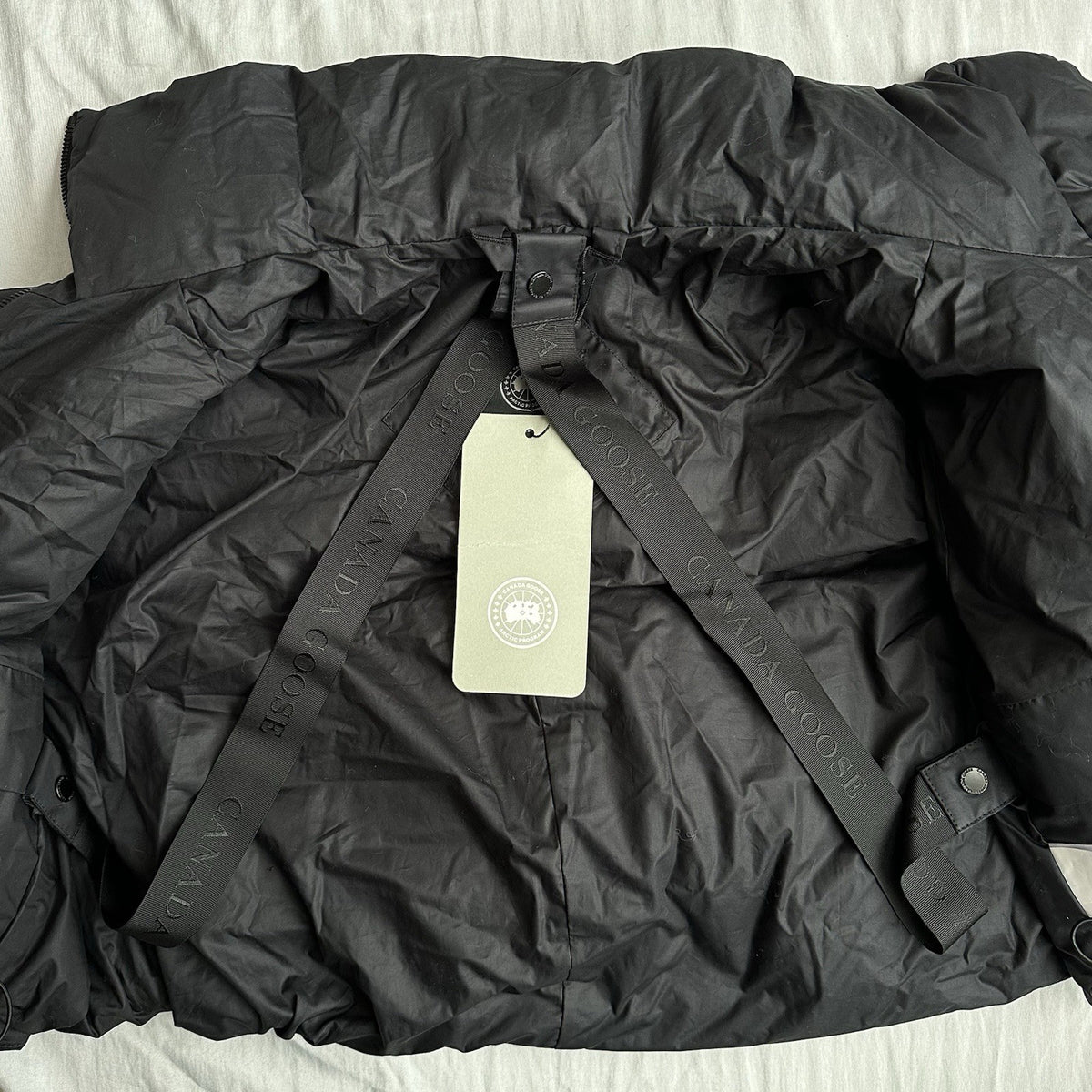 Canada Goose Garnet Cropped Puffer Jacket Black Size Large