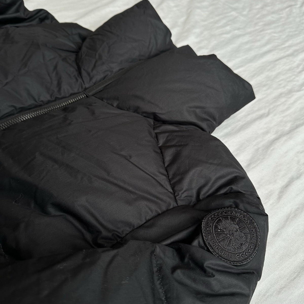 Canada Goose Garnet Cropped Puffer Jacket Black Size Large