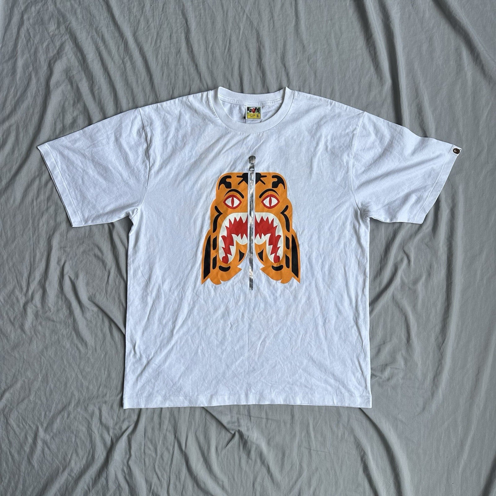 Bape Shirt Whtie Tiger Face Back Logo Size XL