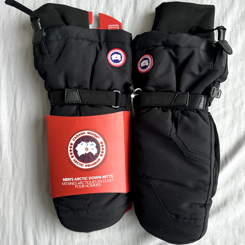 Canada Goose Arctic Down Mitts Size Medium