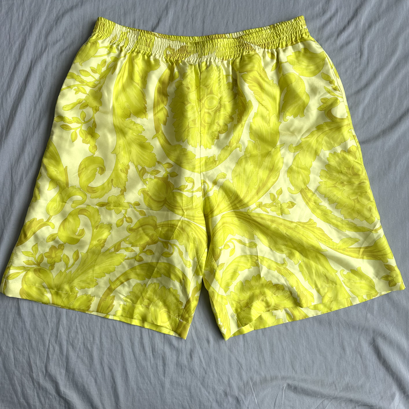 Versace Yellow Barocco Shorts Size 38 Retail $985