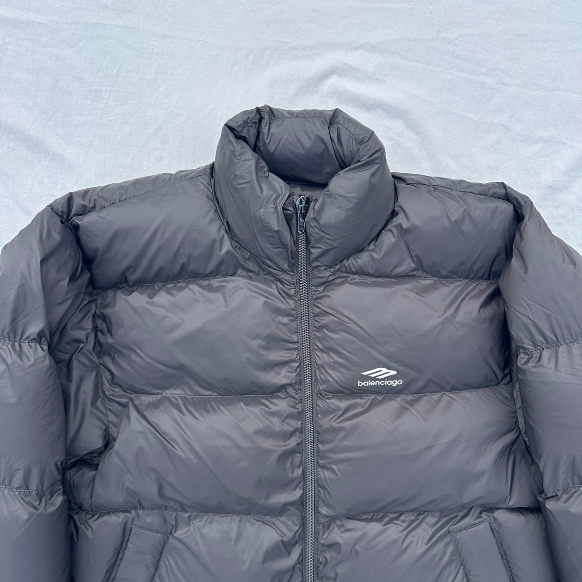 Balenciaga x Skiwear Sports Icon Puffer Jacket Size Large/XL